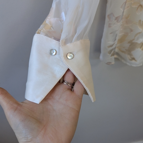 Autres Filles Cream Floral Burnout Button-up Blouse Whimsigoth - Picture 13 of 15